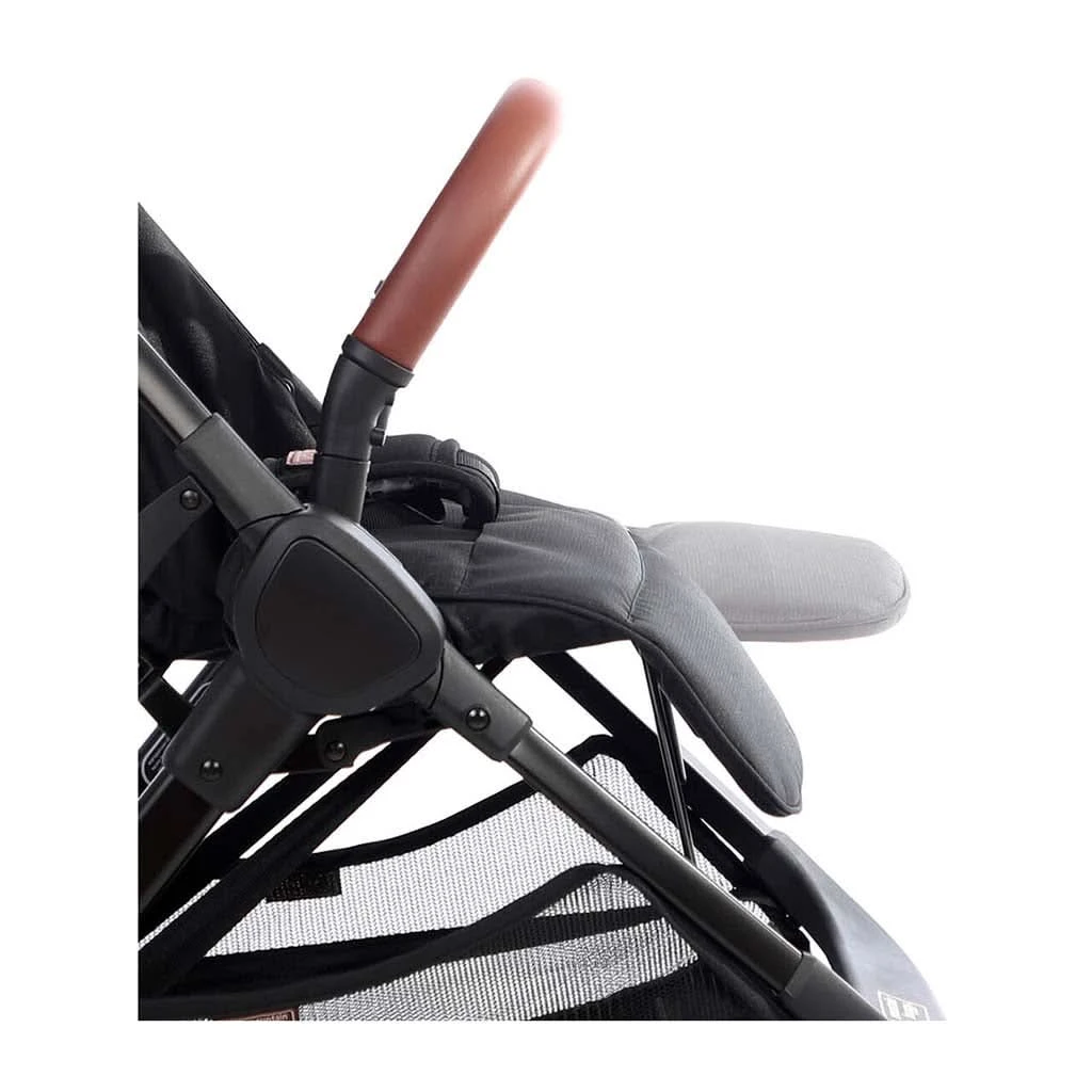 Mountain Buggy Nano Urban Lightweight Stroller With Accessory Pack 10 Mountain Buggy Nano Urban Lightweight Stroller With Accessory Pack - Image 8