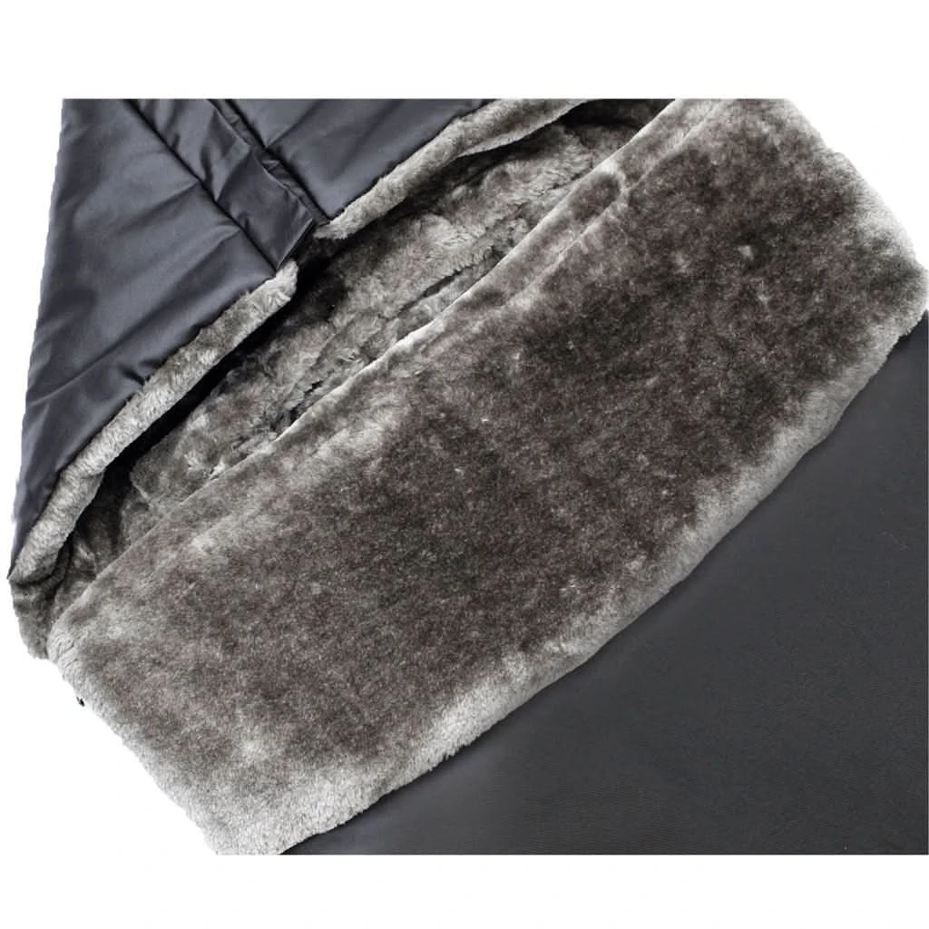 7 AM Enfant WaxedPOD Footmuff, Waxed Forest/Faux Shearling 4 7 AM Enfant WaxedPOD Footmuff, Waxed Forest/Faux Shearling - Image 2