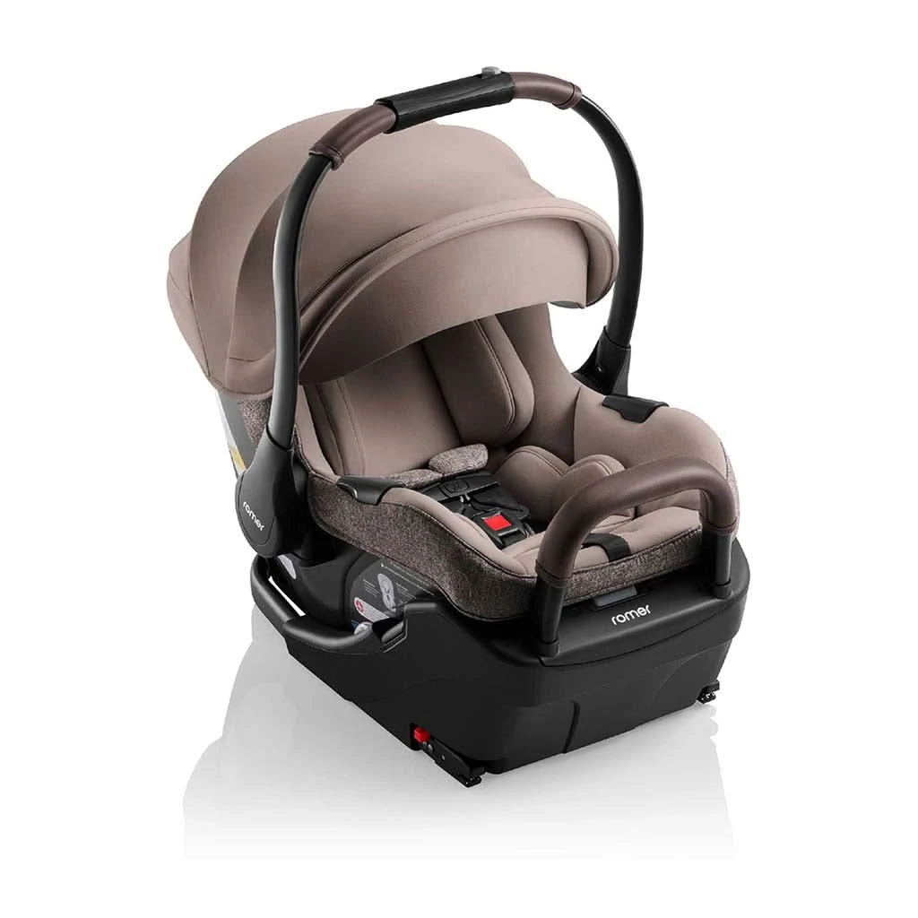 Romer Juni Infant Car Seat With Versa Base 3 Romer Juni Infant Car Seat With Versa Base