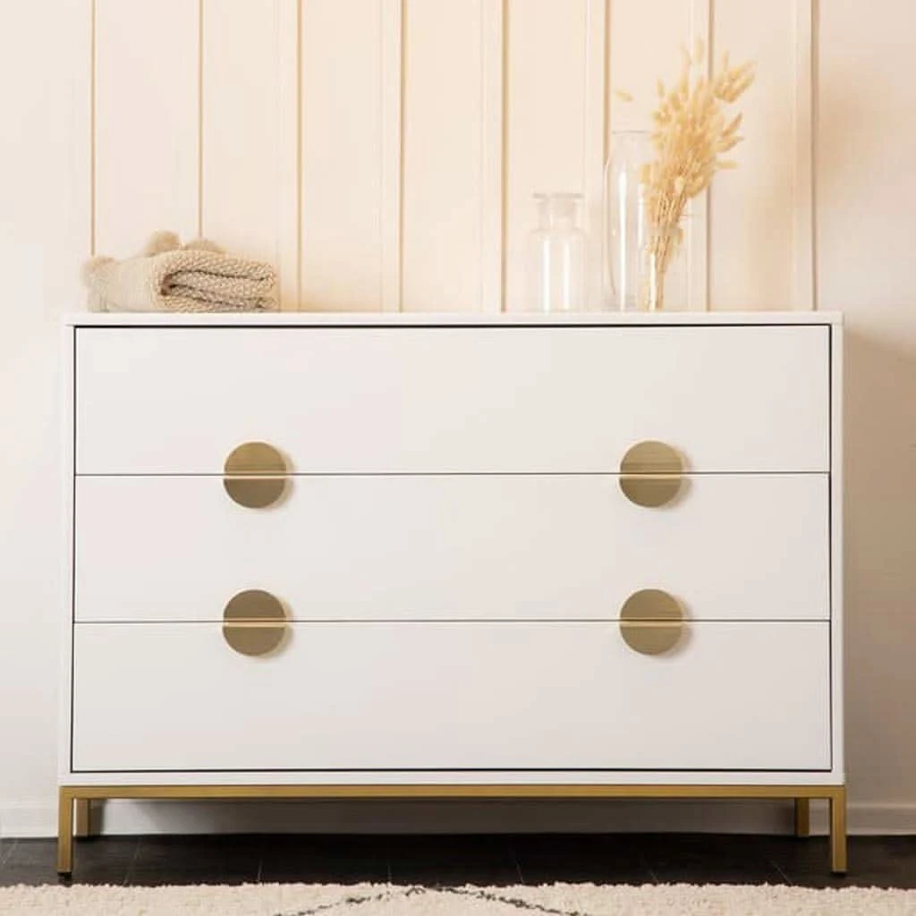 DaDaDa Chicago 3-Drawer Dresser, White / Gold 4 DaDaDa Chicago 3-Drawer Dresser, White / Gold - Image 2