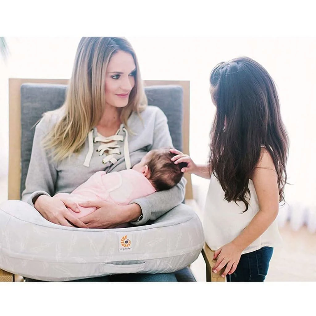 ERGOBABY Natural Curve Nursing Pillow Cover 4 ERGOBABY Natural Curve Nursing Pillow Cover - Image 2
