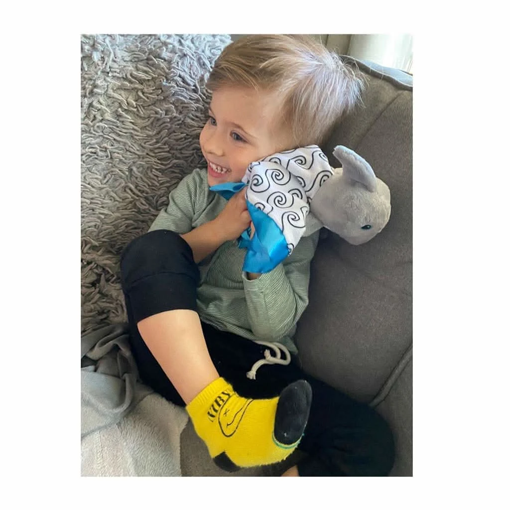 Frankie Dean Dream Blanket And Book, Barry The Shark 4 Frankie Dean Dream Blanket And Book, Barry The Shark - Image 2