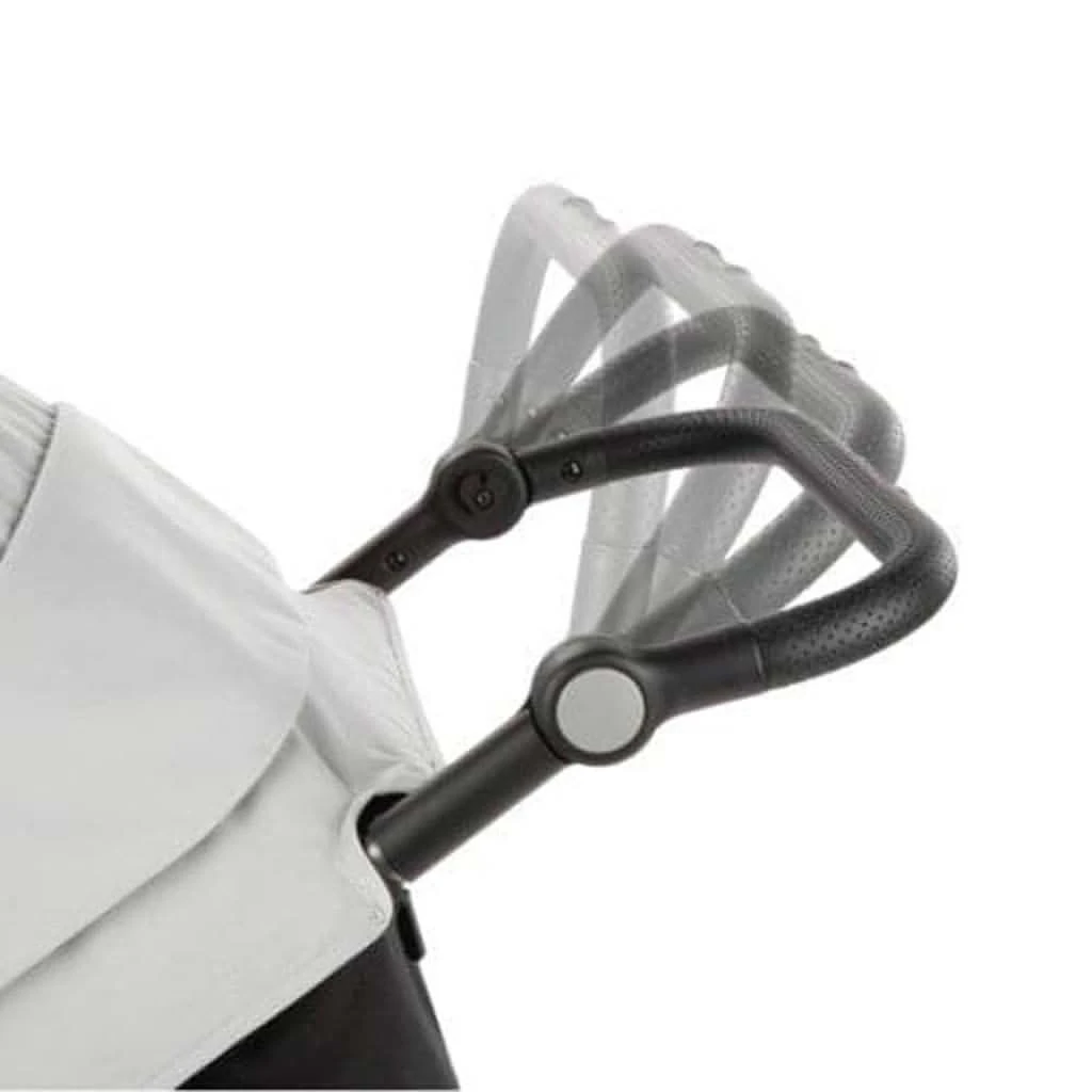 Maxi-Cosi Gia XP Luxe 3-Wheel Travel System With Mico Luxe Infant Car Seat 4 Maxi-Cosi Gia XP Luxe 3-Wheel Travel System With Mico Luxe Infant Car Seat - Image 2