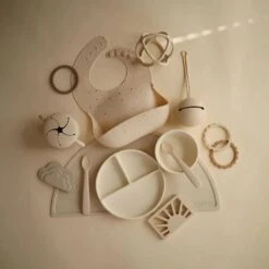 Mushie Silicone Pacifier Holder Case -Baby Product Specialty Store mushie silicone pacifier holder case shifting sandmusspc2007anb babyanb baby 936301