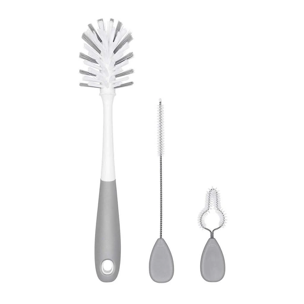 OXO TOT Water Bottle And Straw Cup Cleaning Set With Stand - Gray 5 OXO TOT Water Bottle And Straw Cup Cleaning Set With Stand - Gray - Image 3